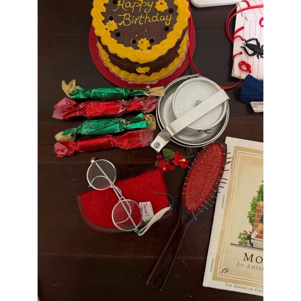 Vintage American Girl Doll Molly Accessories & Outfits - Birthday Cake, 2 Hanger - Picture 3 of 11
